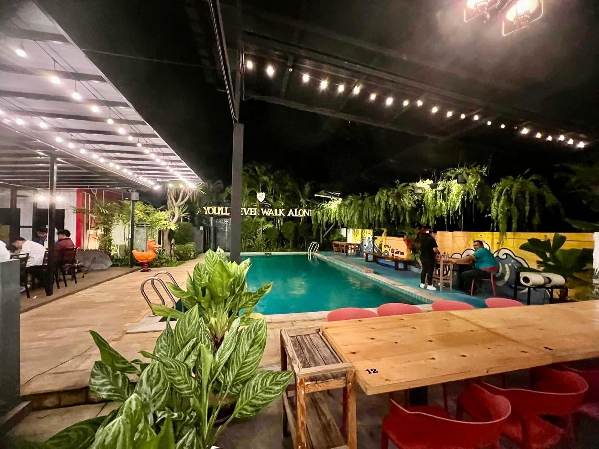 ยูสีเกด รีสอร์ท Sisaket Exterior photo